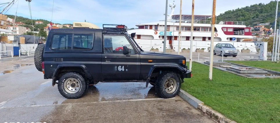 Toyota Land Cruiser cena 60000 przebieg: 100000, rok produkcji 1986 z Oświęcim małe 11